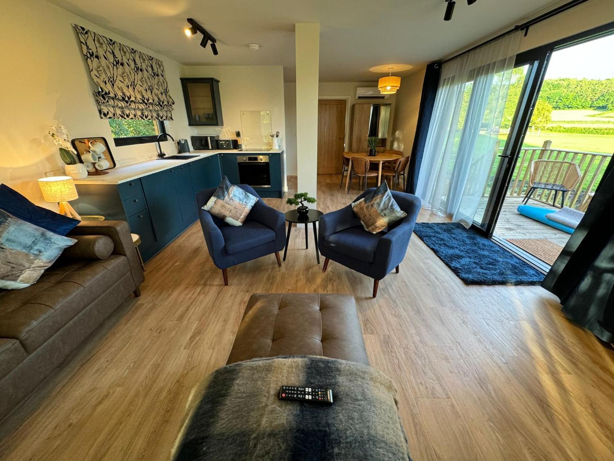 Unbox At Poplar Tree Villa Durham Luaran gambar